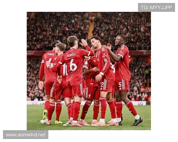 萨拉赫 vs 许尔勒:同批新援进攻效率与战术适配对比 萨拉赫 vs 许尔勒:同批新援进攻效率与战术适配对比