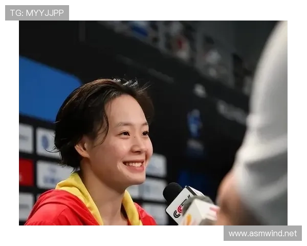 陈艺文居然把自拍照修成了暴富宣传片？这日常反差我真服了